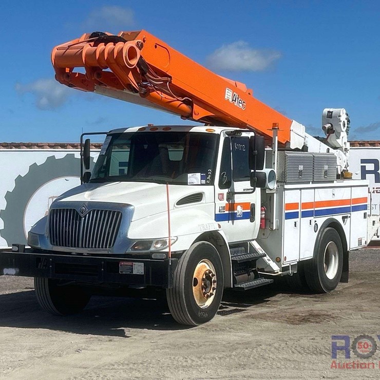 2006 INTERNATIONAL DURASTAR 4300