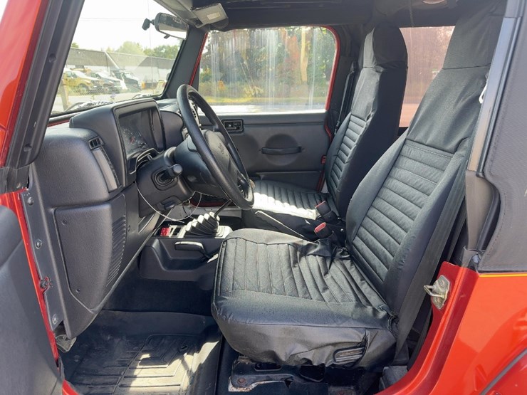2004-jeep-wrangler-image-16