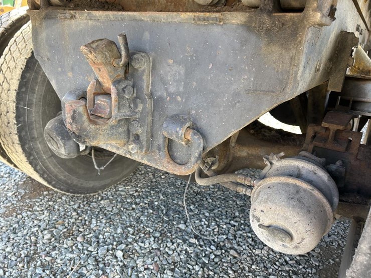 2000-kenworth-t800-image-27