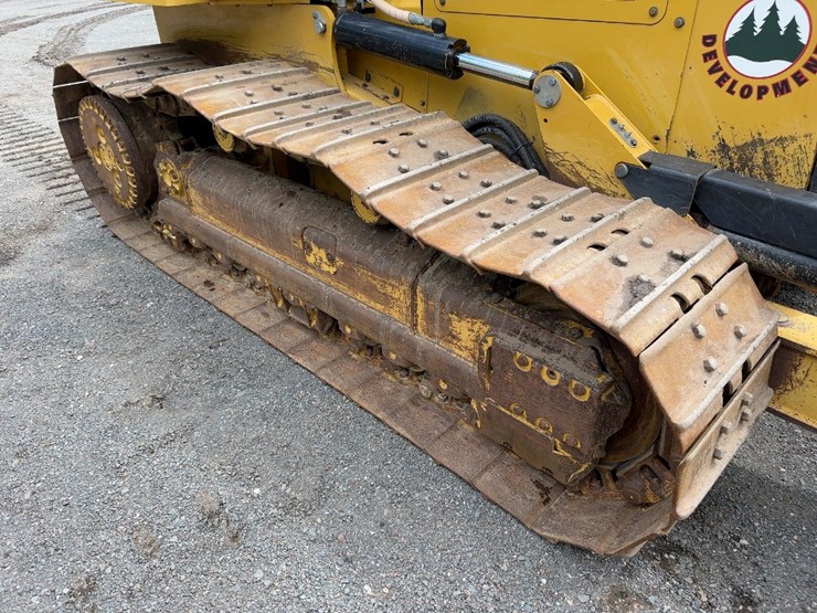 2016-caterpillar-d6k2-xl-image-15