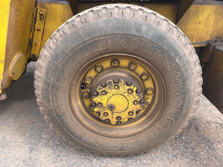 #1800-•-galion-2-stage-crane-truck-image-57