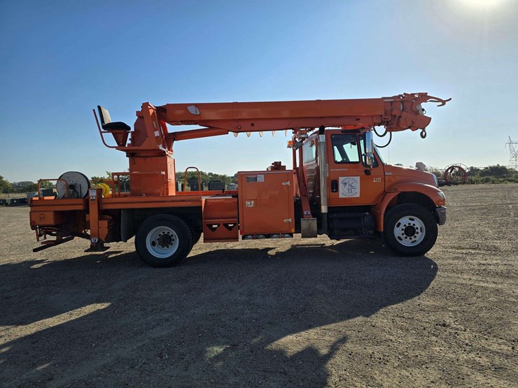 2006-international-durastar-4400-image-10