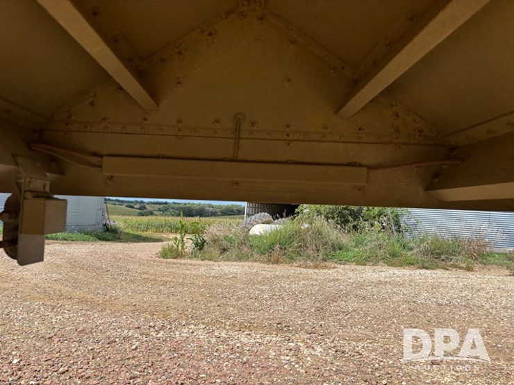 2001-wilson-grain-trailer-image-26