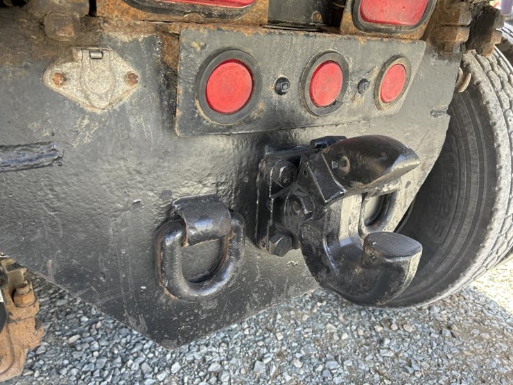 1995-mack-dm690s-image-26