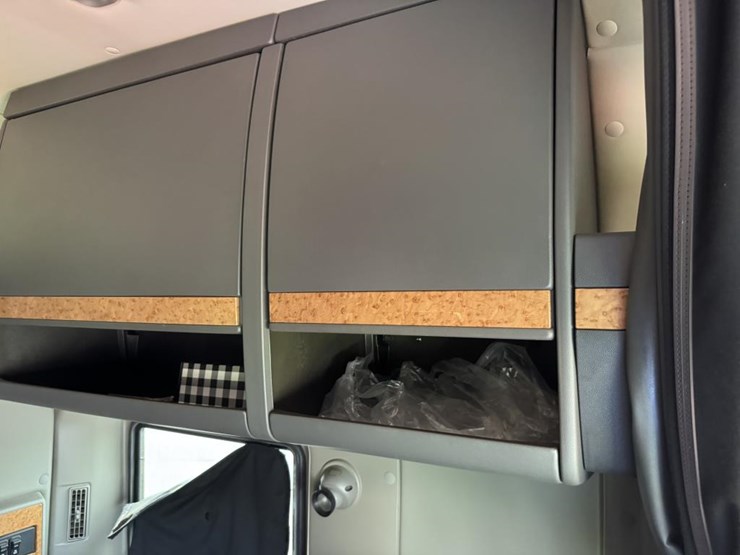 2015-international-prostar-image-47