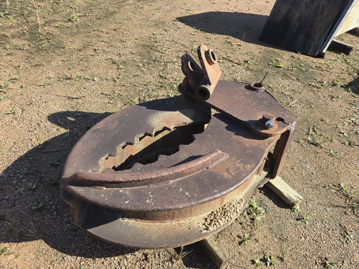 #2797-•-butt-grapple-image-3