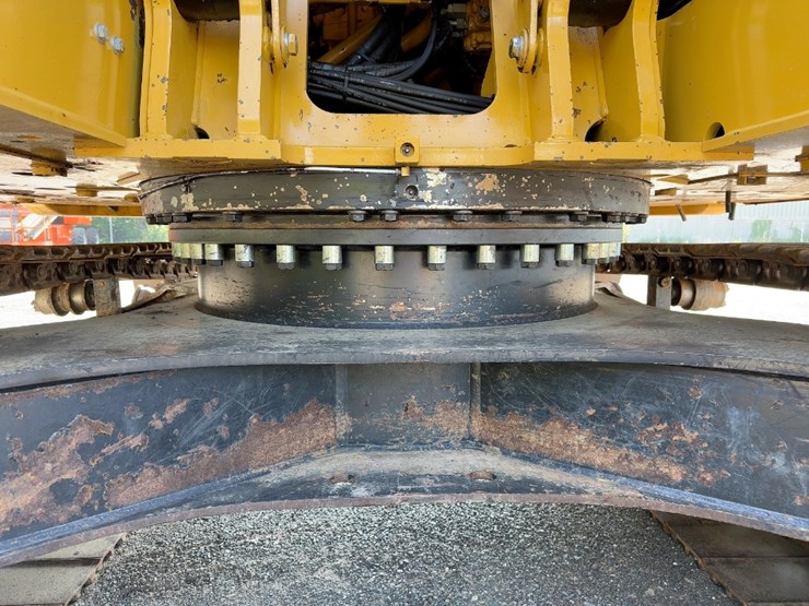 2016-caterpillar-325flcr-hydraulic-excavator-image-16