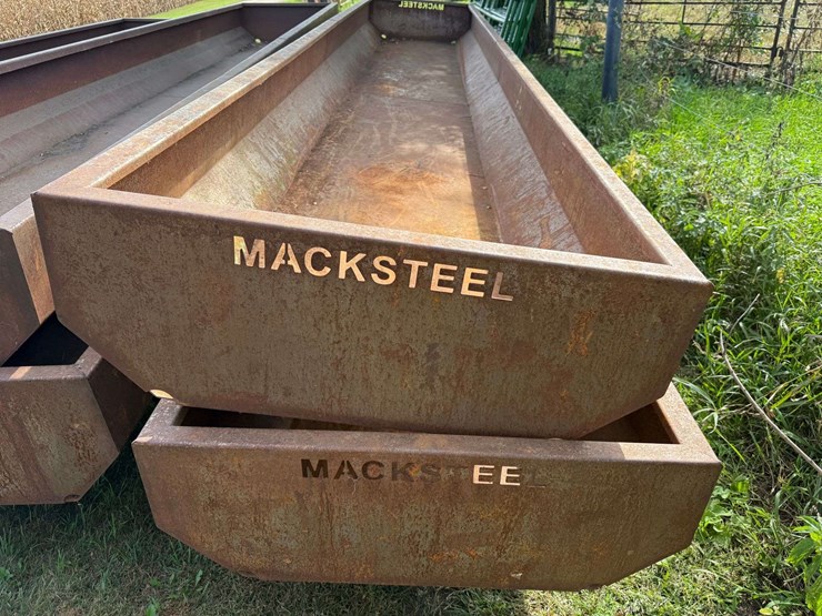 (2)-macksteel-feed-bunks,-22’-long,-43”-wide,-29”-tall,-15”-deep-image-6