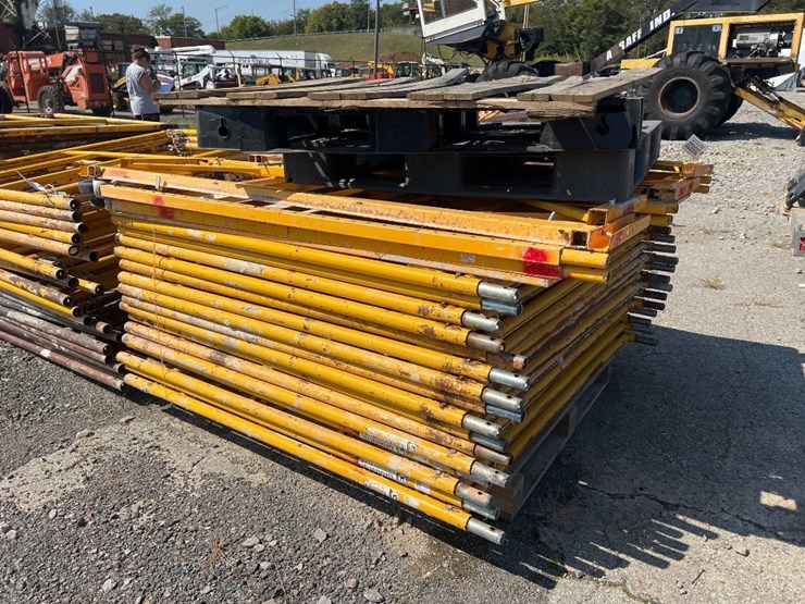 pallet-of-scaffolding-(approx.-16-pc)-image-1