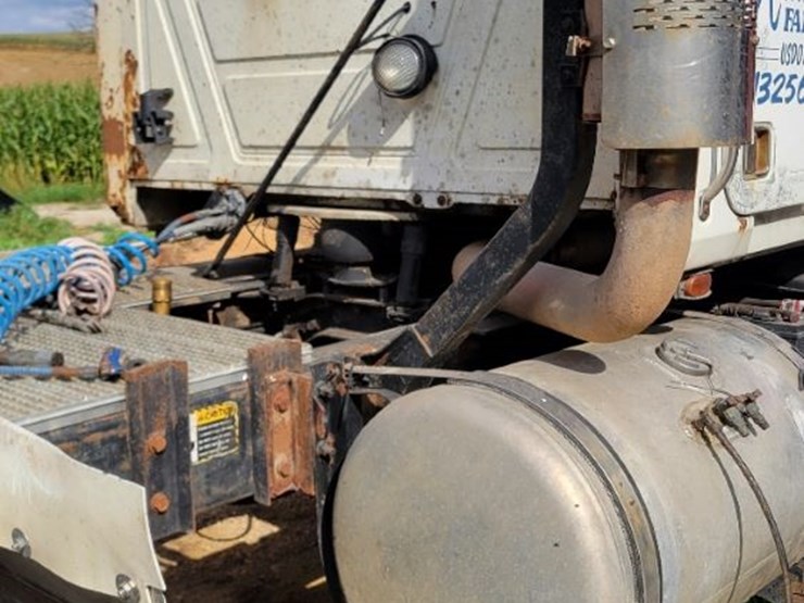 1992-mack-cl613-image-14