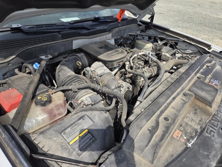 2016-chevrolet-2500hd-image-41