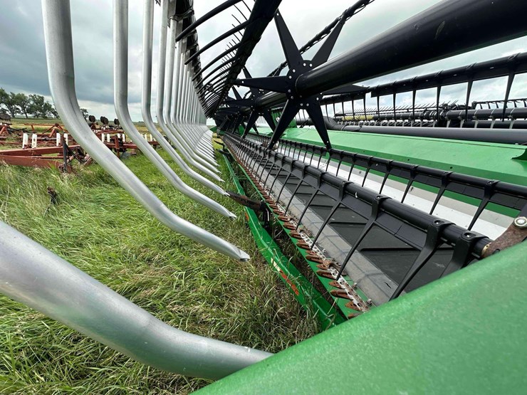 john-deere-flex-draper-header-image-4