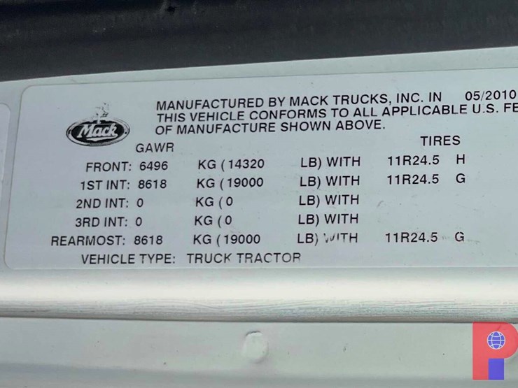 2011-mack-pinnacle-t/a--60k-hyd-winch-truck-image-14