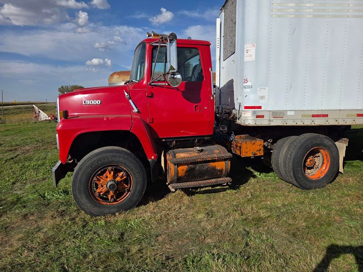 ford-l9000-image-1
