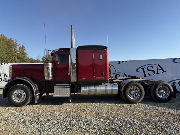2012-peterbilt-389-image-2