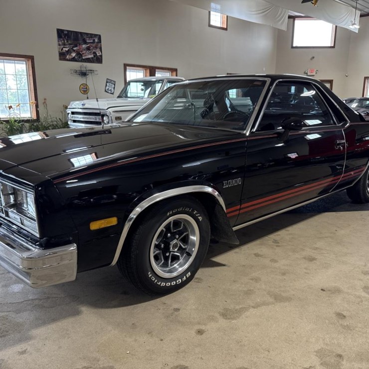 #1391 • 1983 Chevrolet El Camino Car