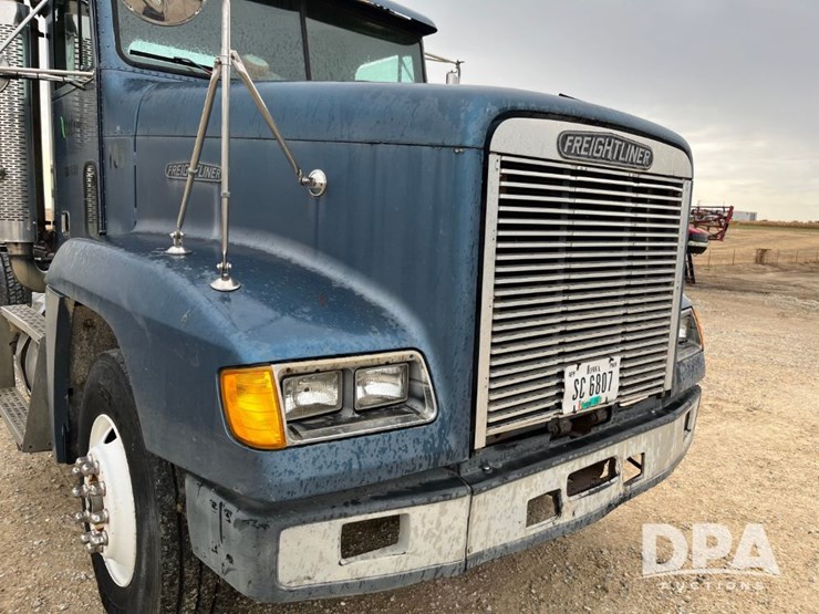 1989-freightliner-day-cab-truck-(jn0784,-unit-06815)-image-25
