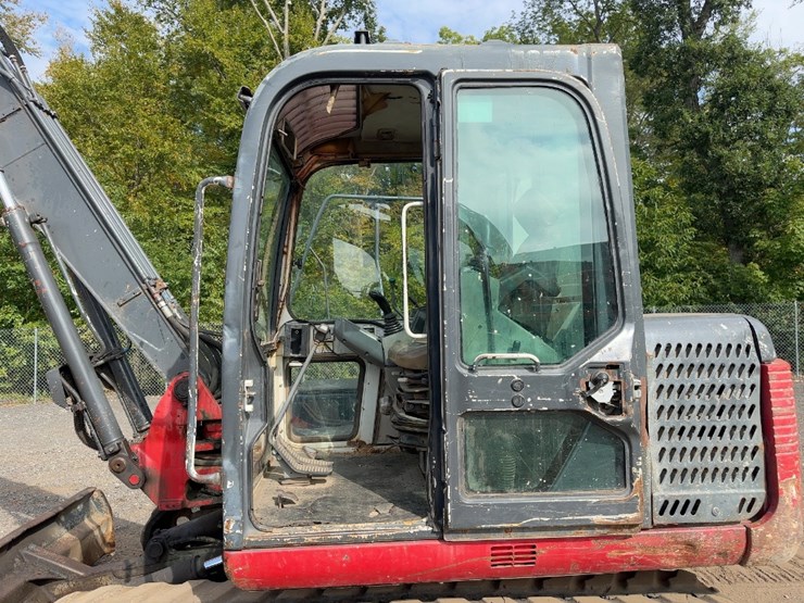 2005-takeuchi-tb175-image-28