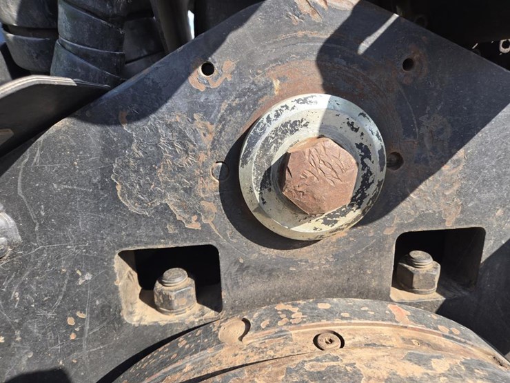 2010-john-deere-2010-image-52