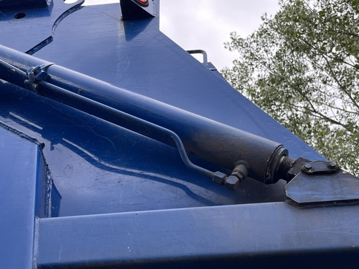 #1631-•-2005-mack-garbage-truck-image-53
