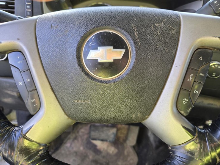 2012-chevrolet-silverado-2500-image-64