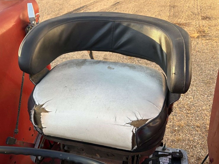 1971-farmall-656-hydro-diesel-tractor,-fenders,-wf,-540-pto,-3pt,-2-hyd,-16.9-38-rears,-7.50-16-fron-image-21