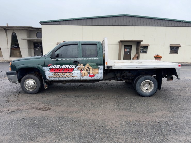 2003-chevrolet-silverado-2500hd-image-2