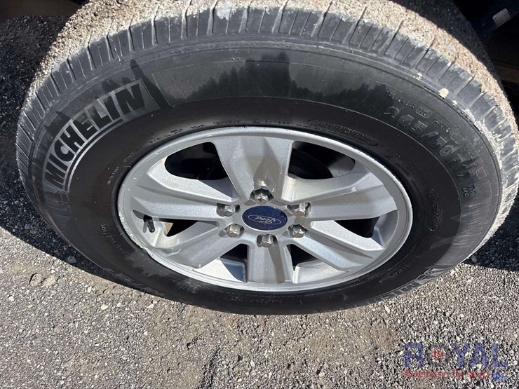 2018-ford-f150-image-25
