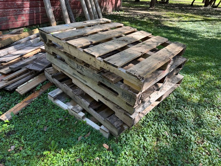 misc.-lumber-and-blocking-and-cinder-blocks-image-2