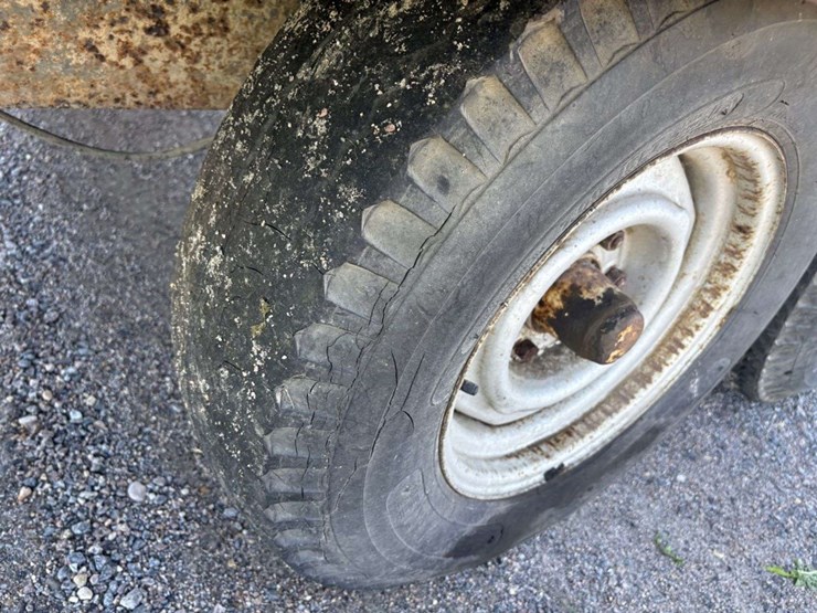 5th-wheel-trailer,-16’,-80”-wide,-42”-sides,-steel-floor-and-sides,-hoist,-tandem-axle,-7.00-15-tire-image-8