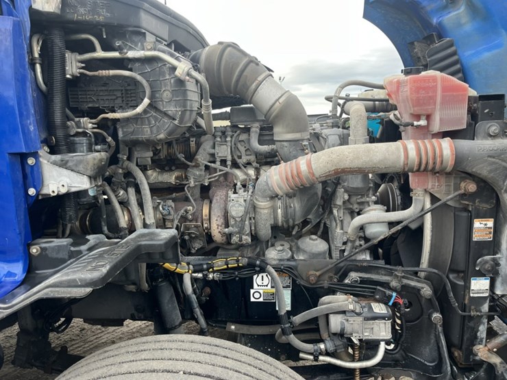 2020-kenworth-t680-image-27