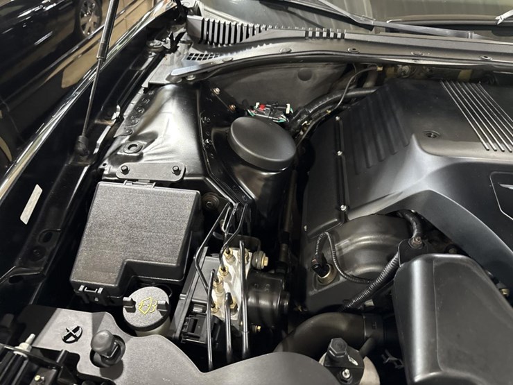 #1392-•-2003-ford-thunderbird-convertible-car-image-32