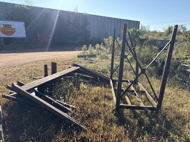#2759-•-misc.-steel-post-and-rolling-dolly-image-4