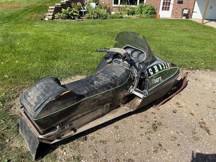 1976-arctic-cat-eltigre-5000-snowmobile,-2,412-miles,-has-not-ran-for-a-number-of-years,-engine-is-l-image-3