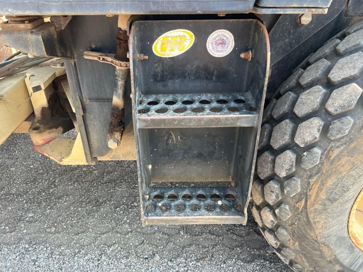 2005-ingersoll-rand-sd70d-image-13