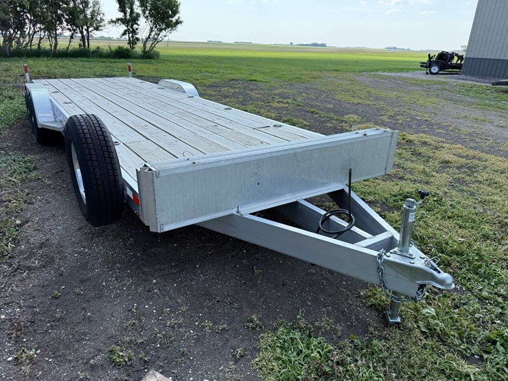 2023-wolverine-26'-aluminum-trailer,-(2)-7,000lb-axles,-(2)-7,000lb-ramps,-wood-floor,-235/80r16-tir-image-8
