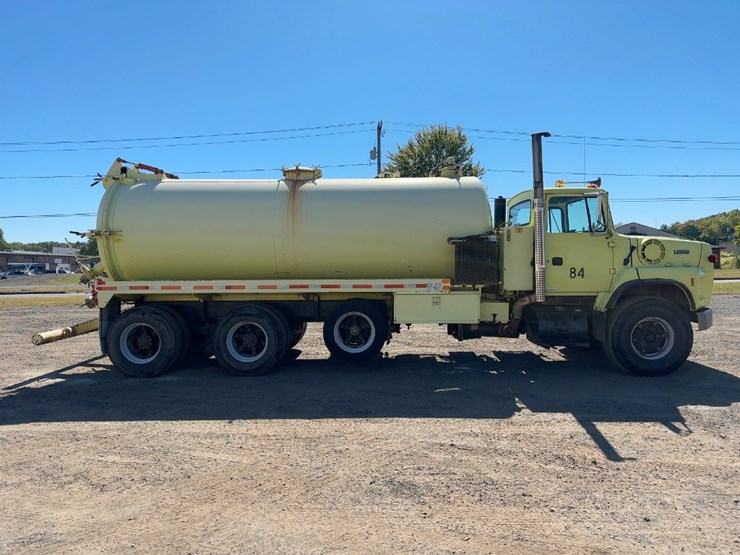 1995-ford-l9000-image-6