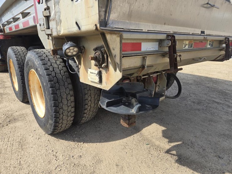 #1243-•-2002-international-6x4-dump-truck-image-14