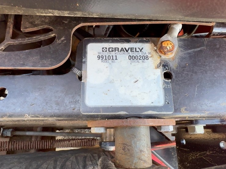 gravely-152z-image-12
