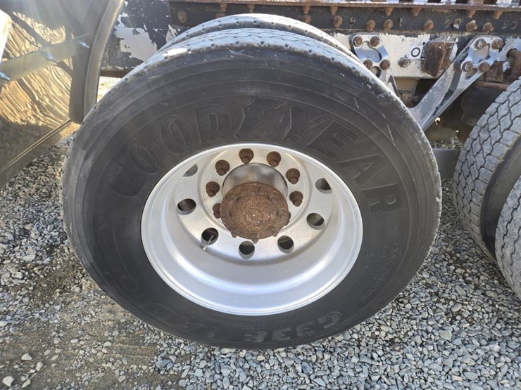 2005-kenworth-t800-image-64