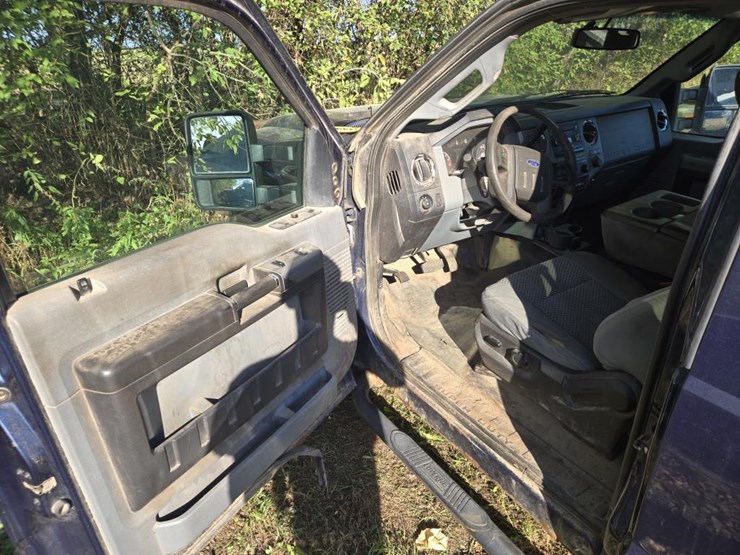 2014-ford-f250-image-27