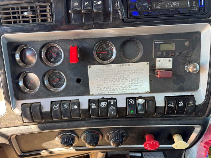 2008-kenworth-t800-image-23