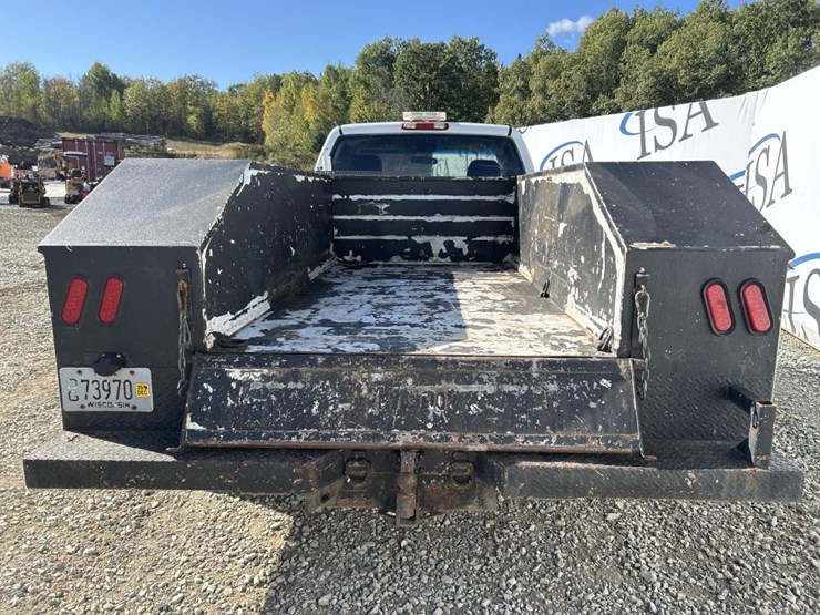 2005-chevrolet-3500-image-4