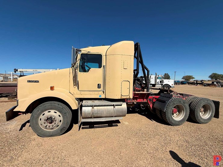 2008-kenworth-t800-image-26