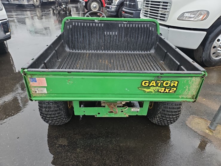 john-deere-gator-image-6