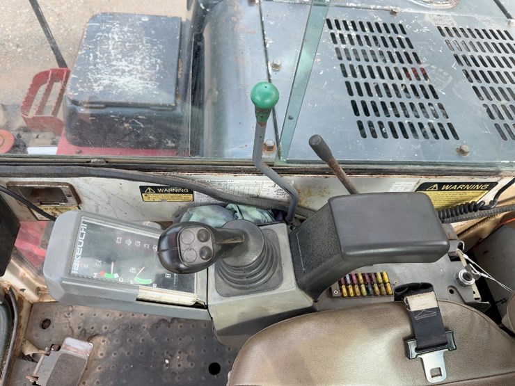 2005-takeuchi-tb175-image-30