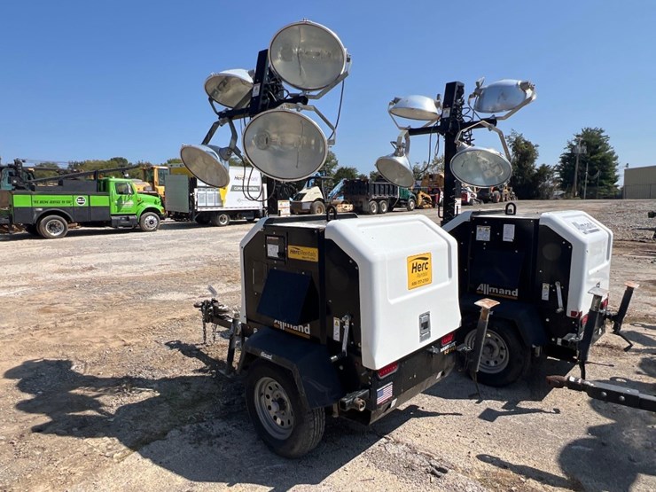 2019-allmand-night-life-v-series-light-plant-image-4