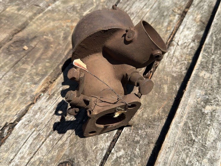 case-10-20-crossmotor-carburetor-image-3