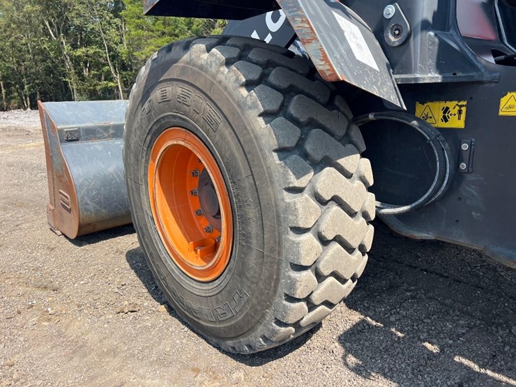 2023-doosan-dl220-image-27