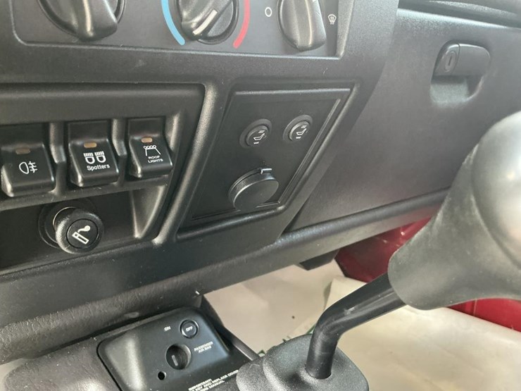 1999-jeep-wrangler-sport-image-103